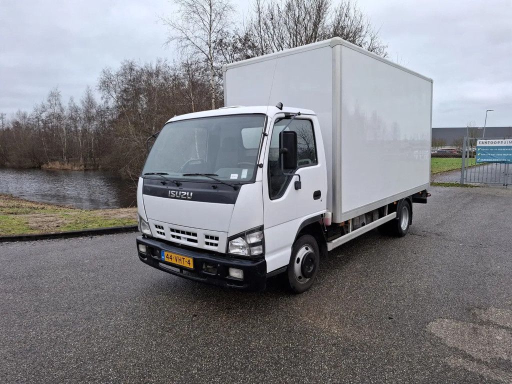 Isuzu NPR-85L-5H