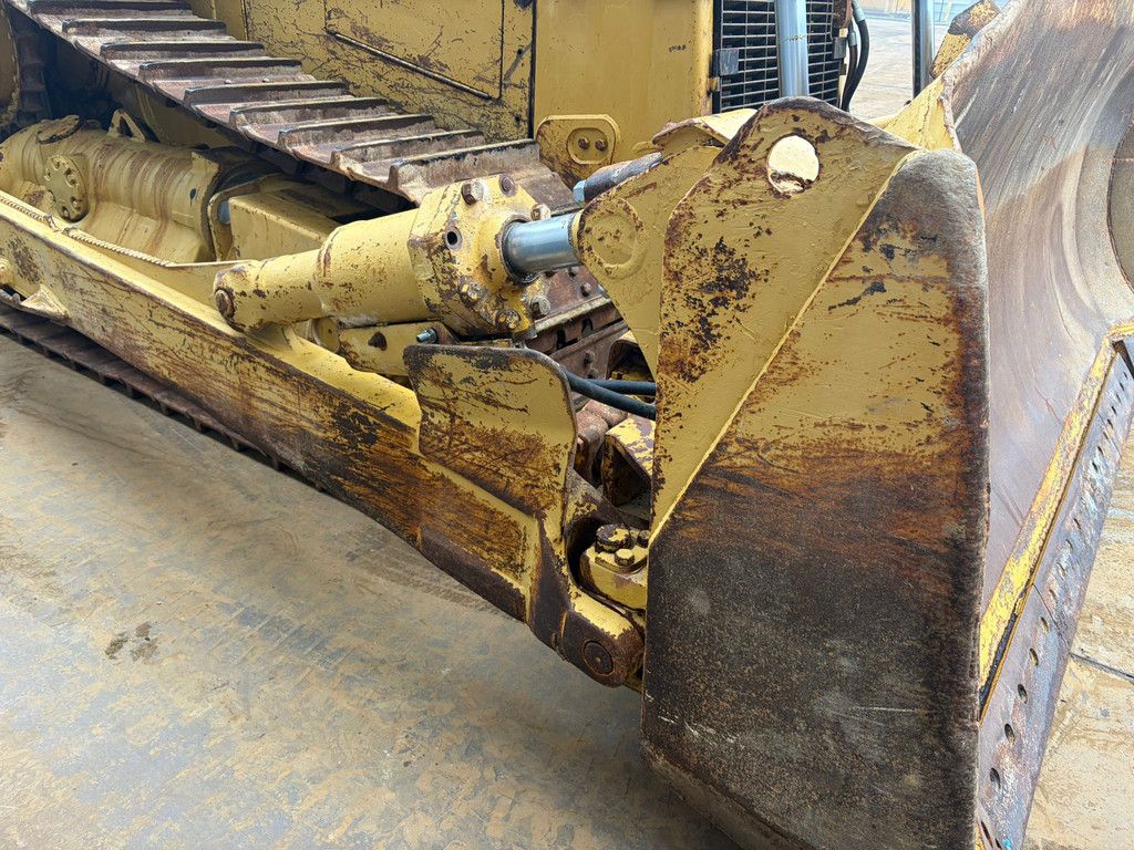 Caterpillar D8R