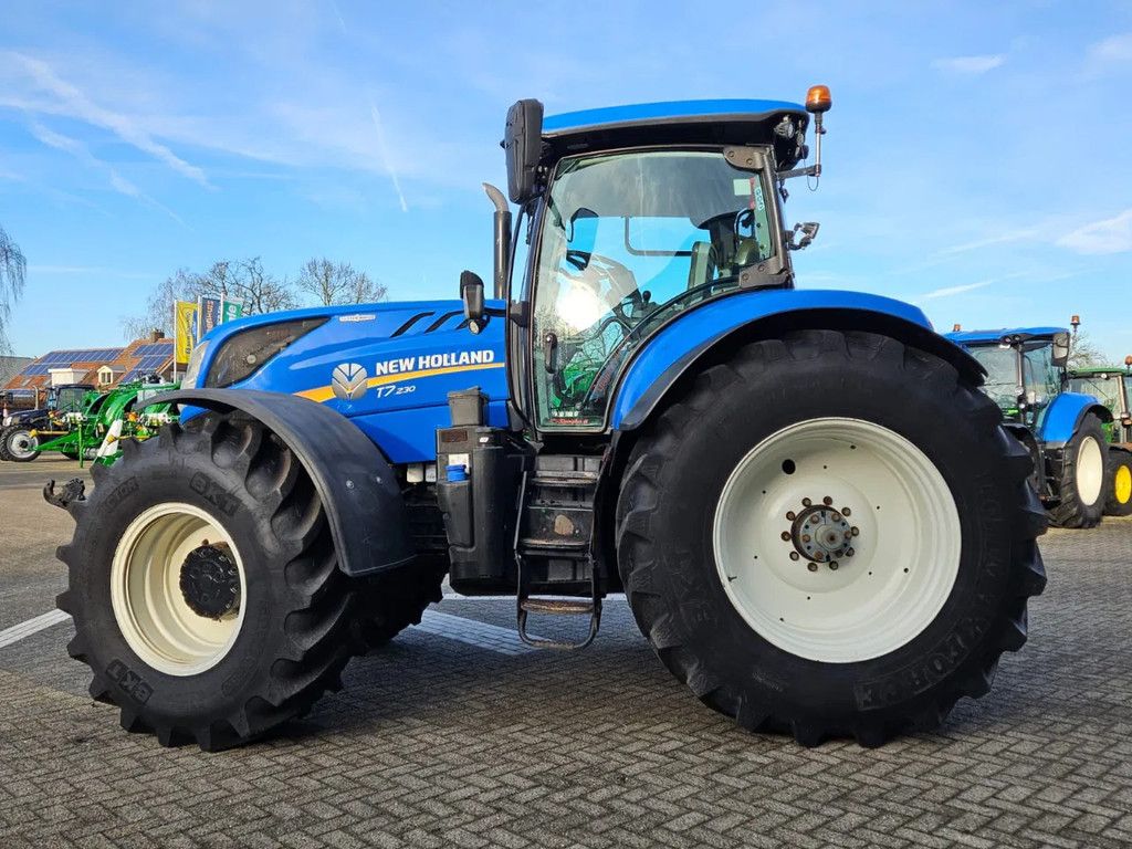 New Holland T7.230 Autocommand