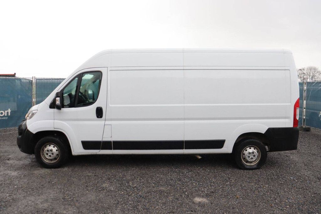 Opel Movano Diesel 2023 Transporter