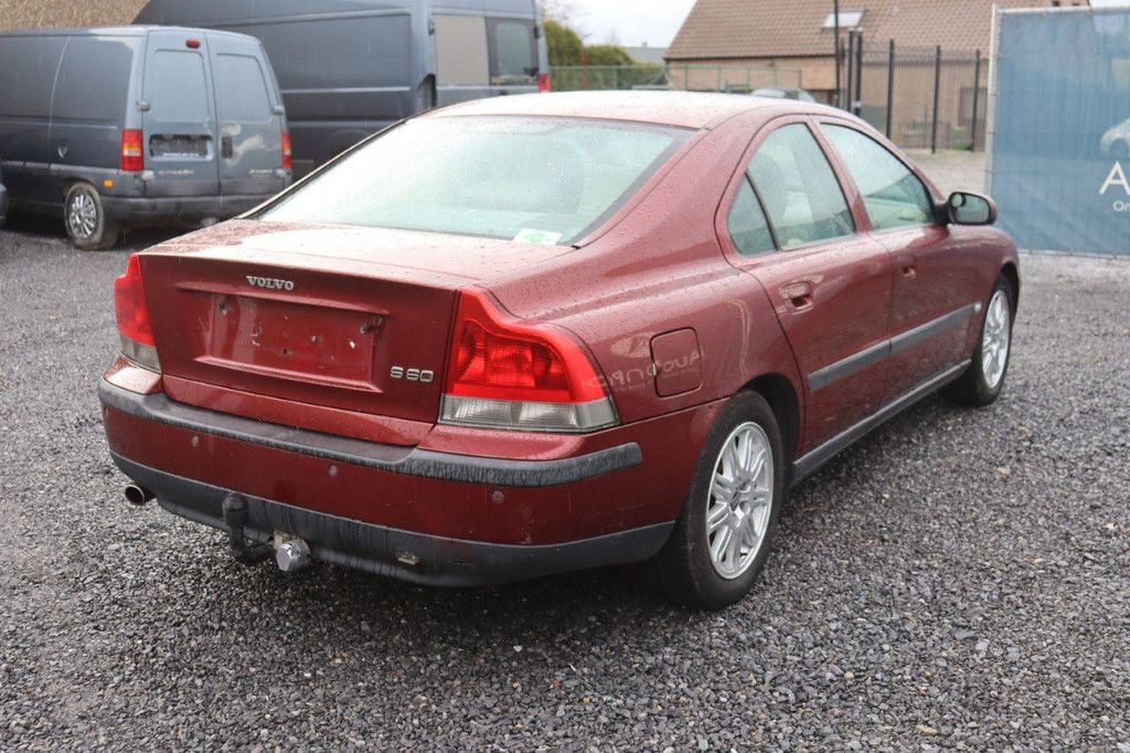 Pkw Volvo S60 LPG + Benzin 2001 (Marge)