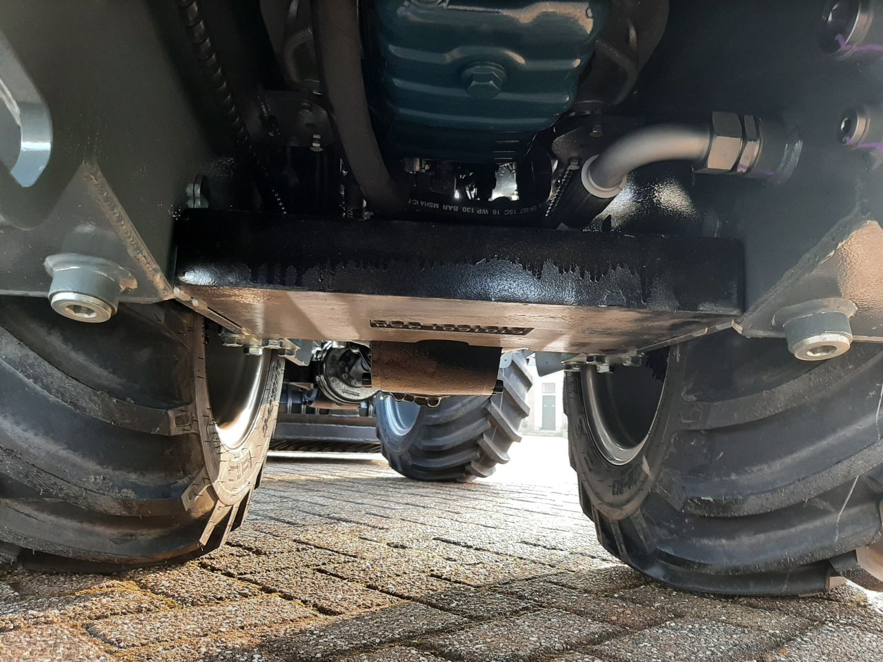 GiANT G2300 X-tra HD kniklader / shovel