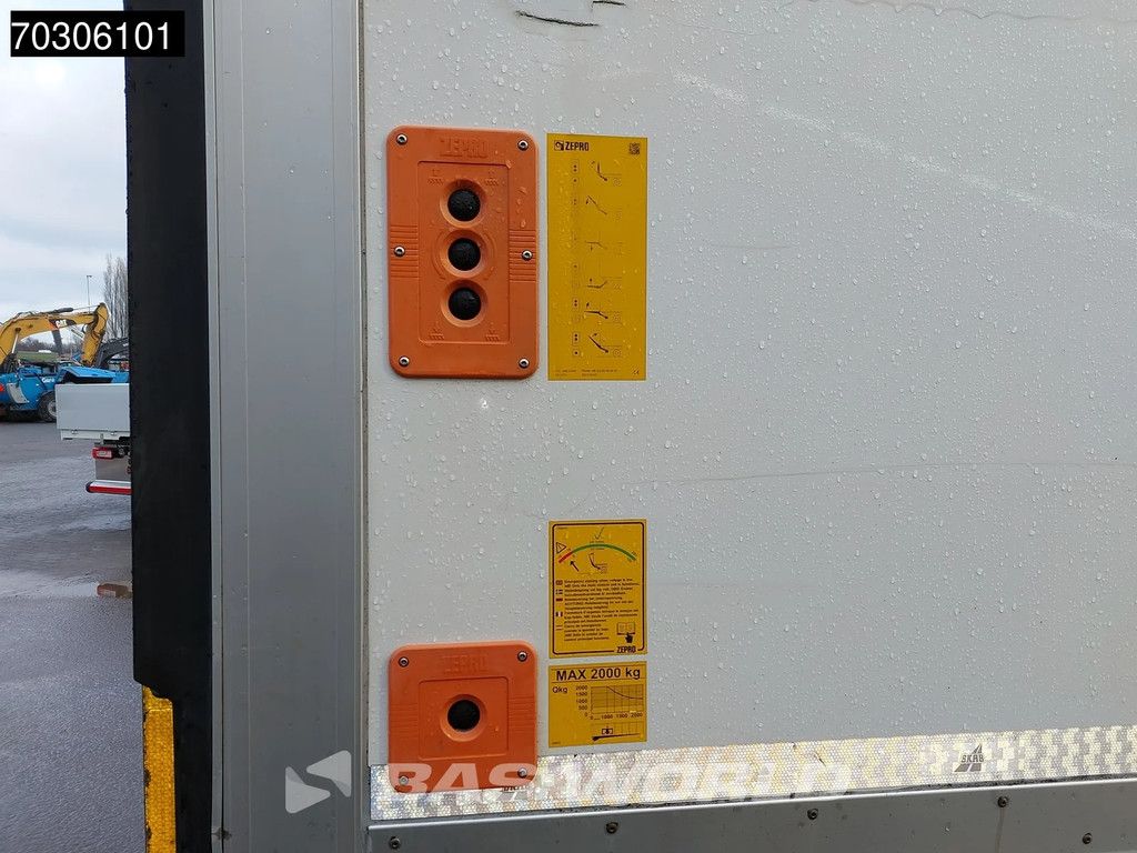 Mercedes Actros Actros 2553 6X2 2000kg Ladebordwand Retarder Lift-Axle Automatic Euro 6