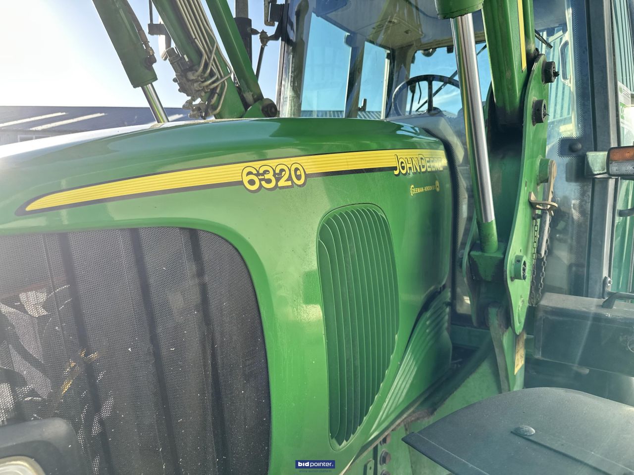John Deere 6320