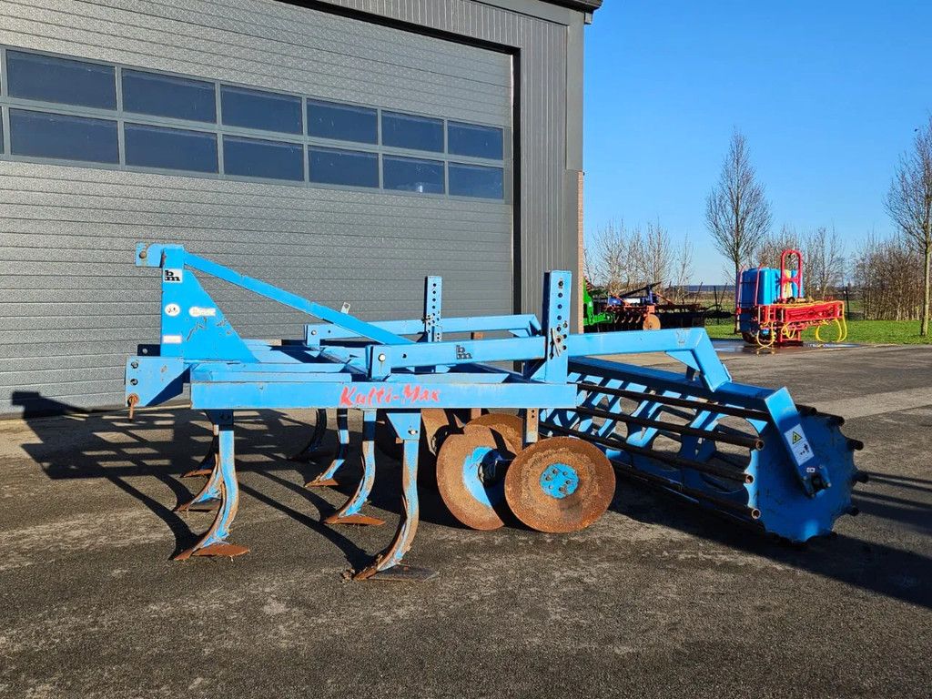 Buts Meulepas CM 7T stoppelcultivator