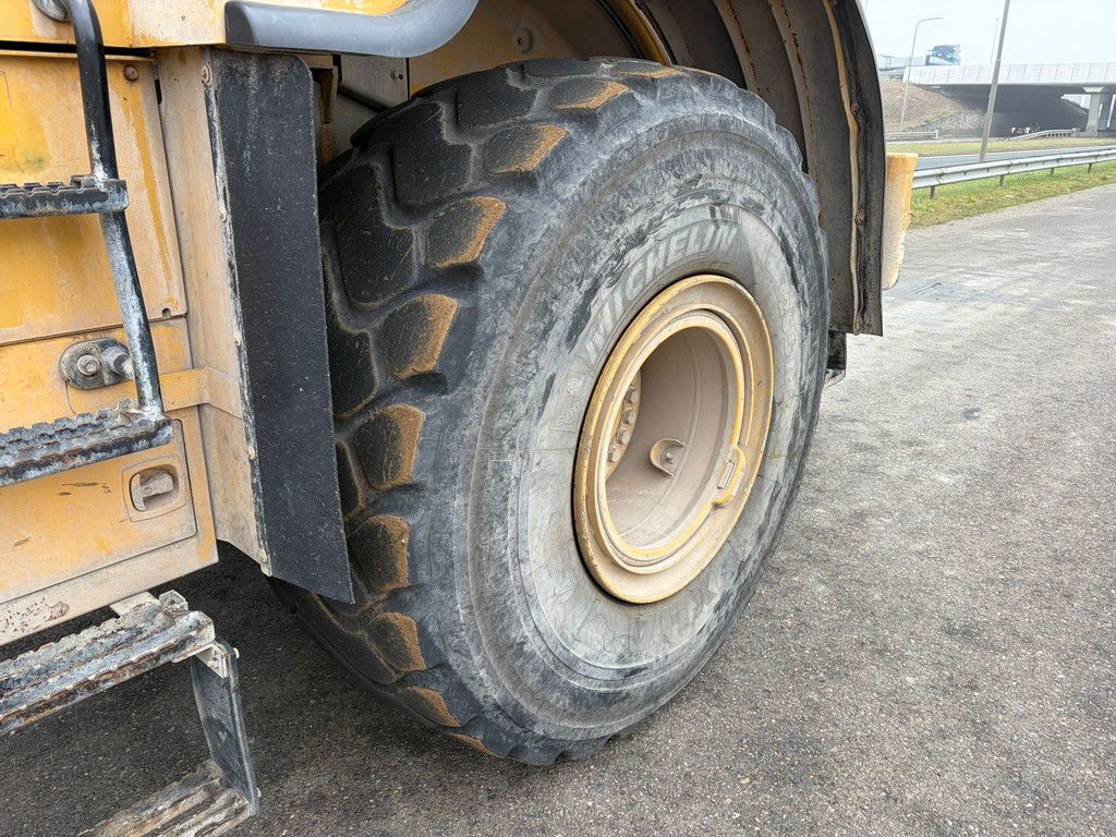 Caterpillar 966H