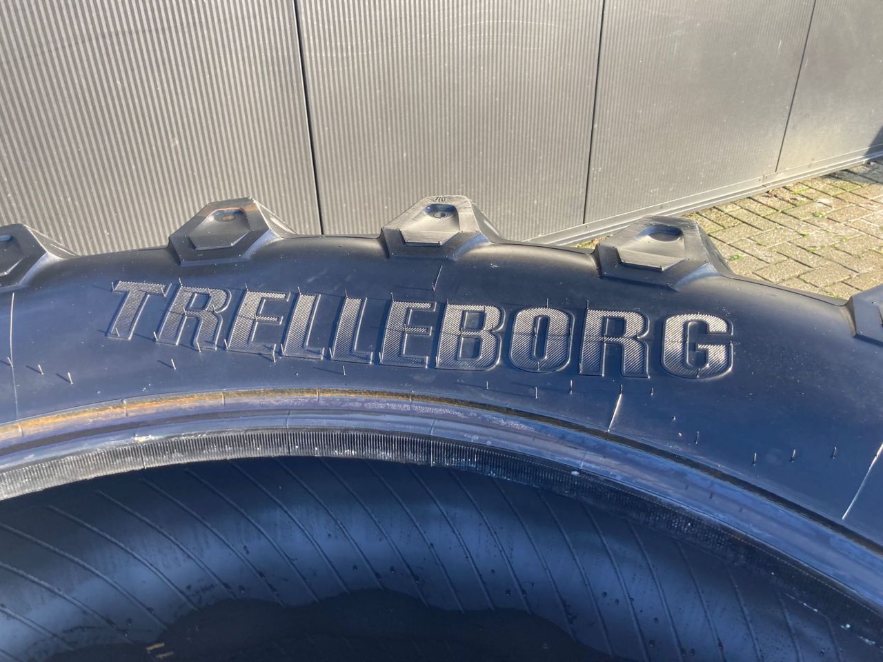 Trelleborg 540/65 R38 + Alliance 420/70R24