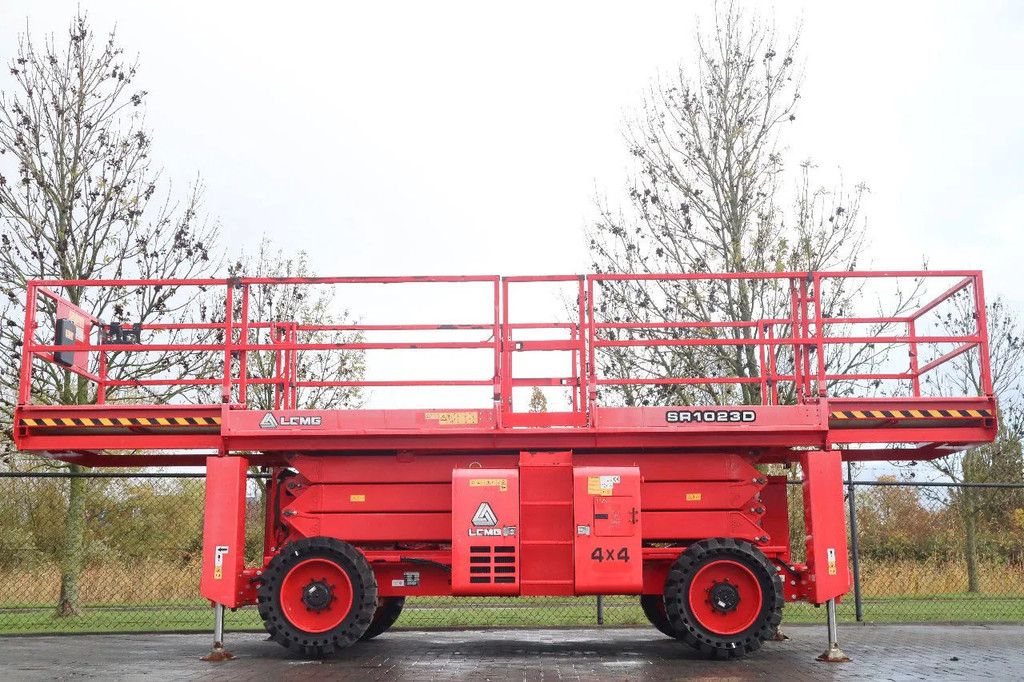 LGMG SR1023D | 12 METER | 1.100 KG