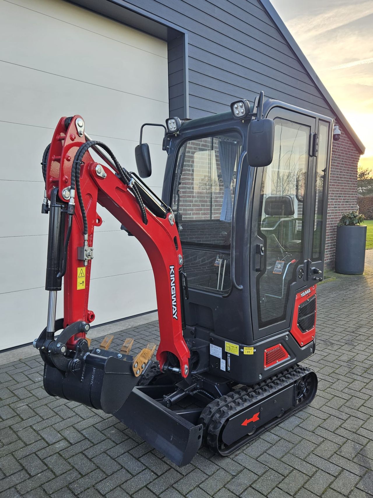 Minibagger Mini bagger Yama R10 Schwenkarm NEU LEASING