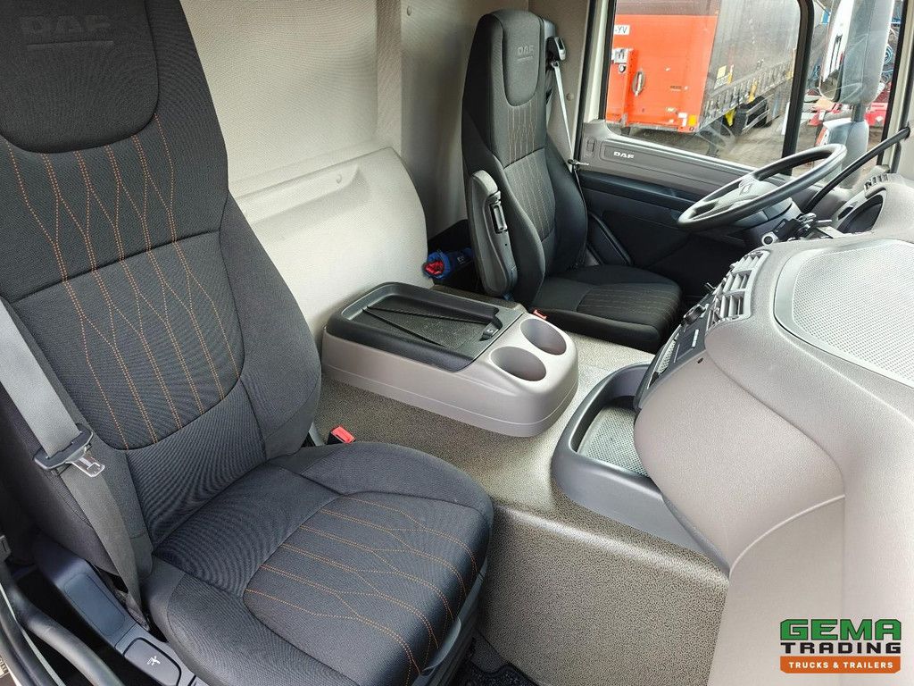 DAF CF 430 FAX 8x2/6 Day Cab Euro6D - Maschinentransporter + 2-Achs-Anhänger - Hydraulische Rampen - Abnehmbarer 10.000L Wassertank - 20.000km! Original