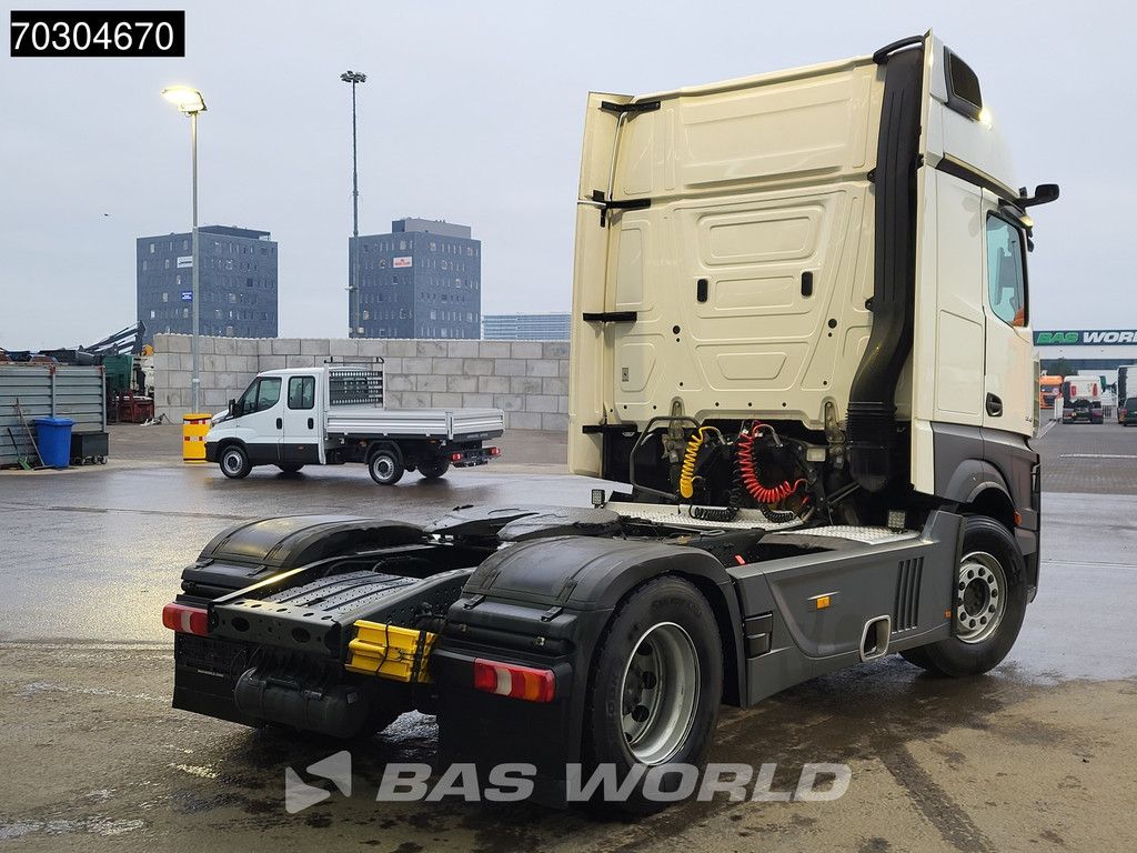 Mercedes Actros 1845 4X2 GigaSpace Retarder MirrorCam Navi Euro 6