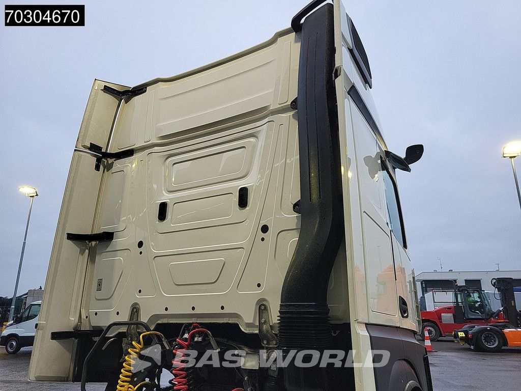 Mercedes Actros 1845 4X2 GigaSpace Retarder MirrorCam Navi Euro 6