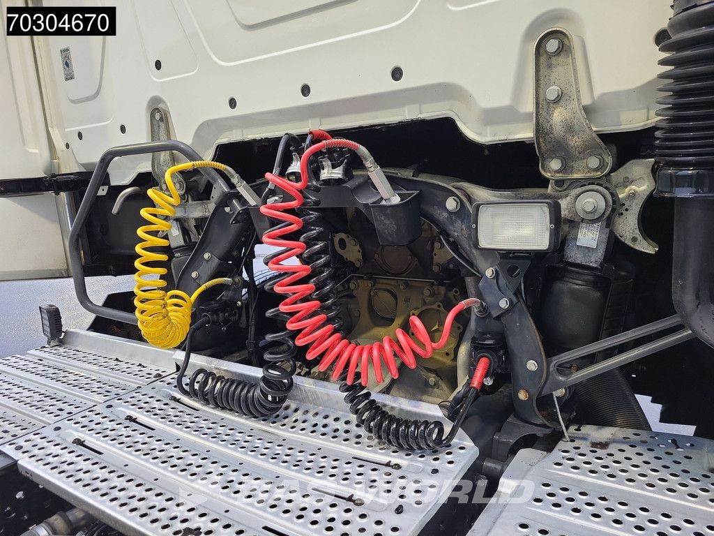 Mercedes Actros 1845 4X2 GigaSpace Retarder MirrorCam Navi Euro 6