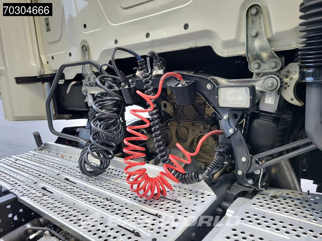 Mercedes Actros 1845 4X2 GigaSpace Retarder MirrorCam Navi Euro 6