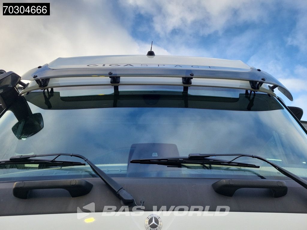 Mercedes Actros 1845 4X2 GigaSpace Retarder MirrorCam Navi Euro 6