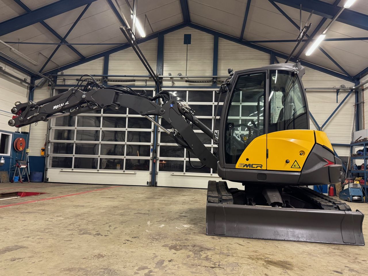 Te koop: Mecalac 6MCR