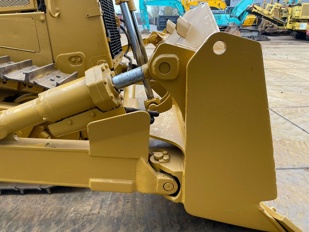 Caterpillar D8R - Ripper / Canopy