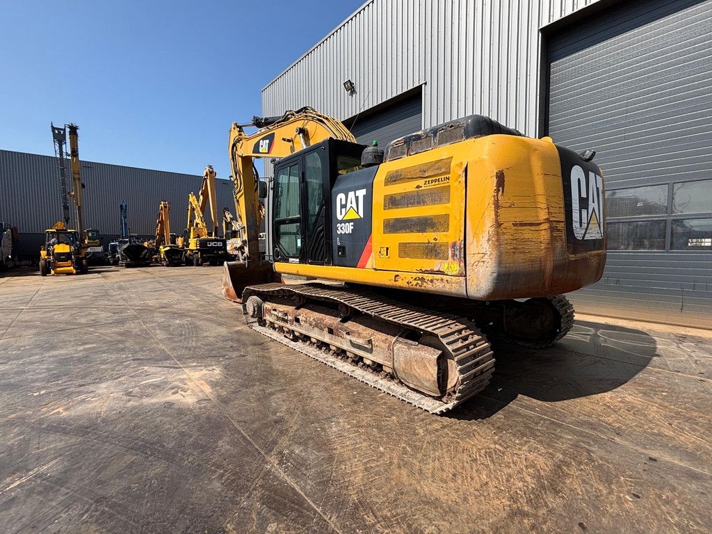 Caterpillar 330FL