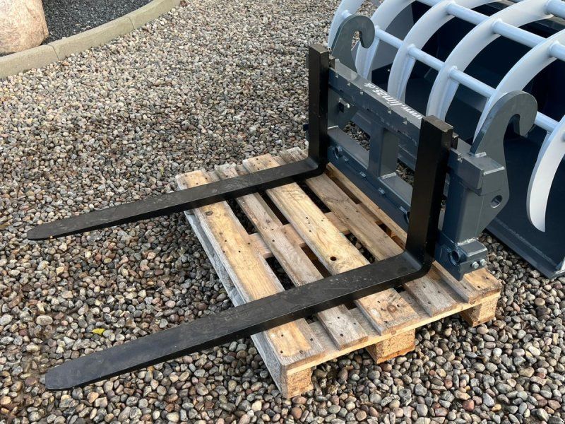 Kramer KL25.5T TILBUD med teleskoparm, så den har stor rækkevidde og fl