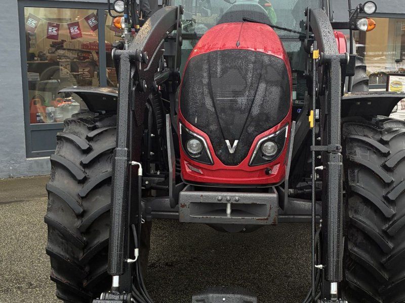 Valtra A114 H4