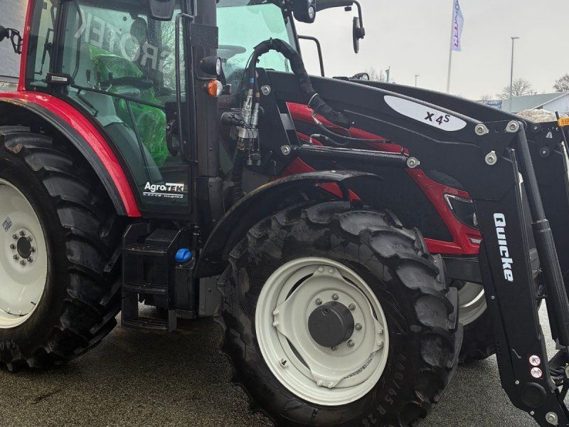 Valtra A114 H4