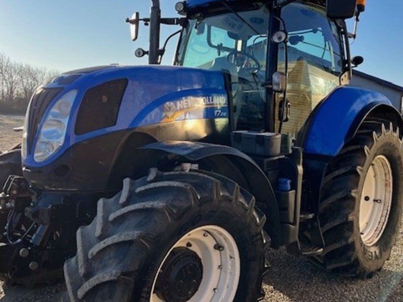 New Holland T7.210