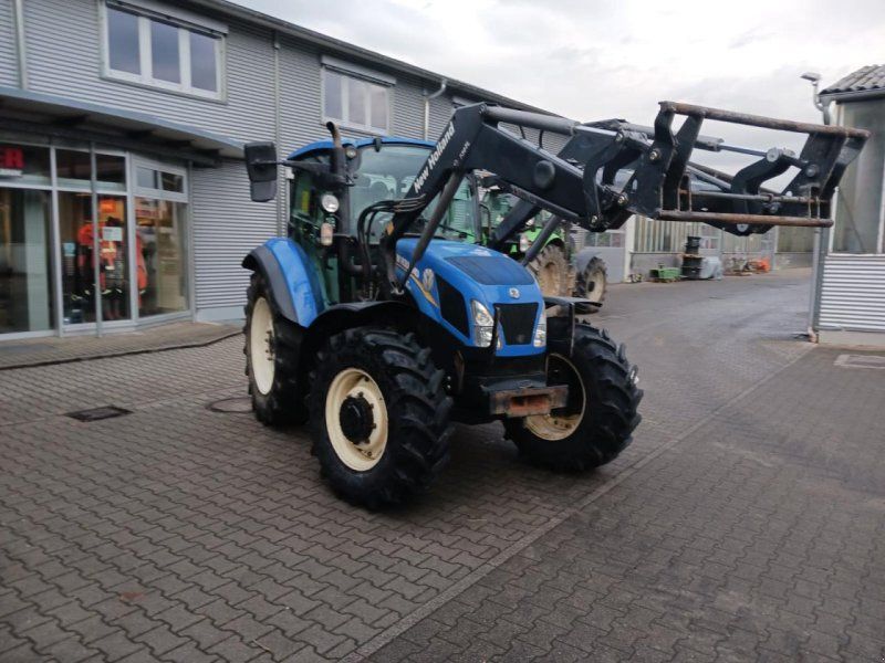 New Holland T5.105