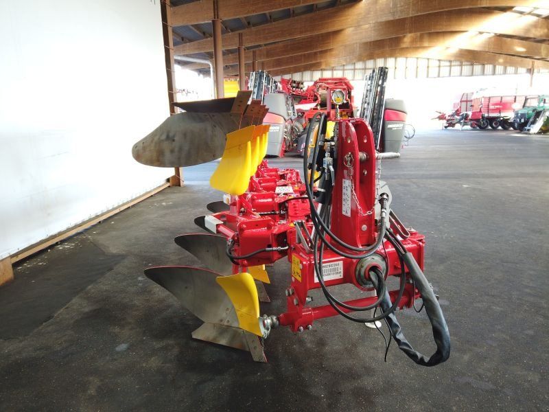 Pöttinger SERVO 35 S PLUS NOVA 4-SCHARIG