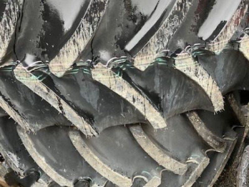 GEBR. RÄDER 440/65R28 MITAS