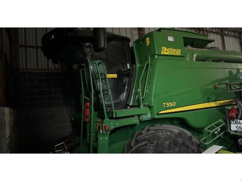 John Deere T550