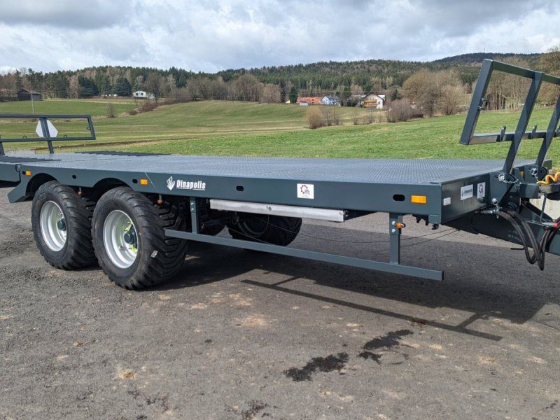 Dinapolis 7,5m Ballenwagen Hydraulisch absenkbare Rampe Druckluft LED