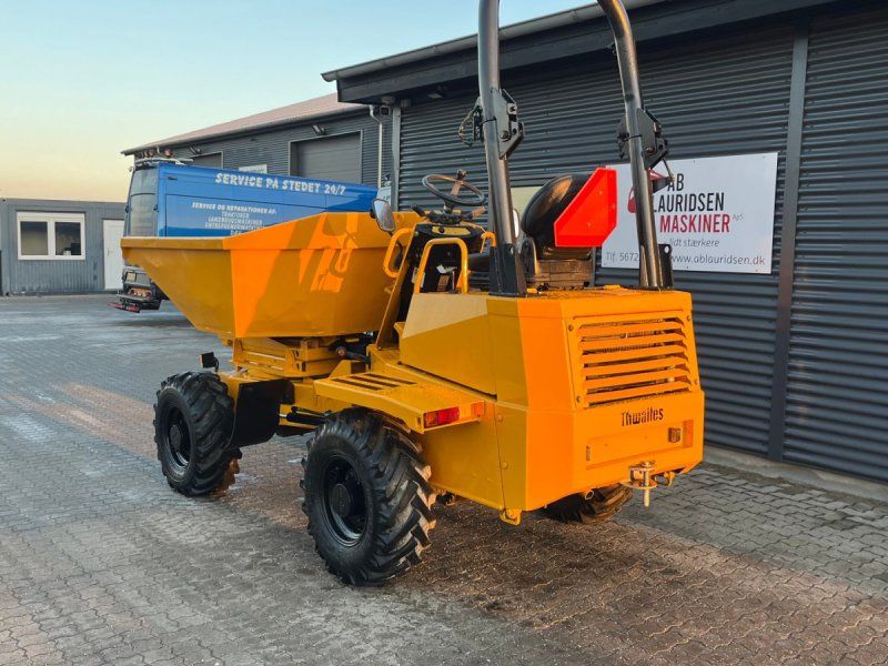 Thwaites 3 T Højtip og svingbar lad Nymalet