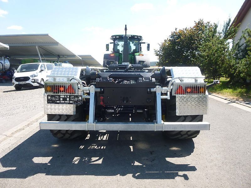 Pronar T 386 Hakenanhänger 34 to Zwangslenkung Parabel-Fahrwerk