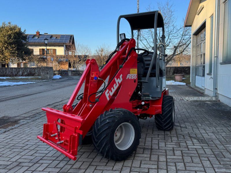 Fuchs F 850 Hoflader Knicklader lader