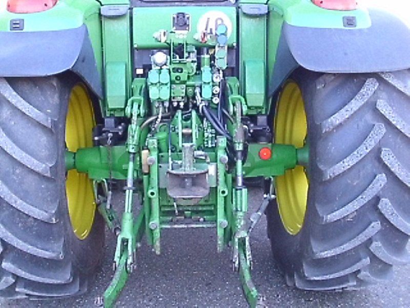 John Deere 6420
