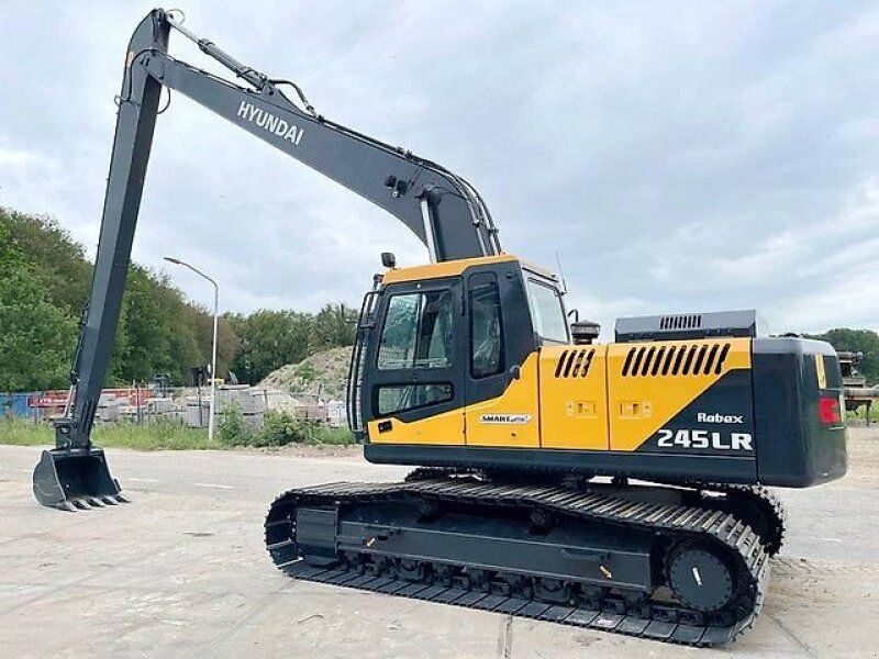 Hyundai R245LR