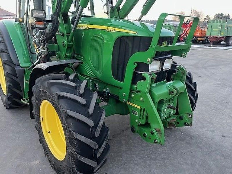John Deere 6220 SE