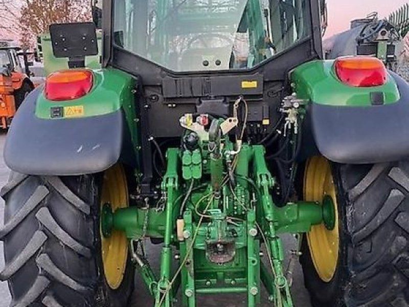 John Deere 6220 SE