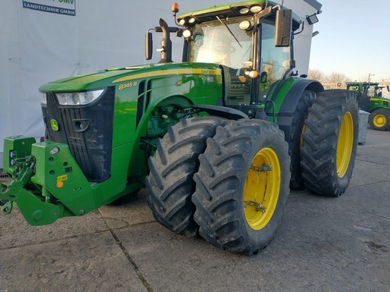John Deere 8345R MY19 e23 40