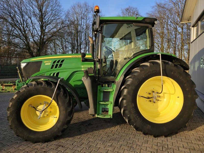 John Deere 6140R