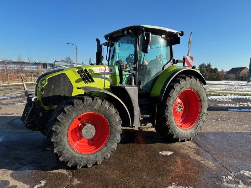 Claas Arion 650