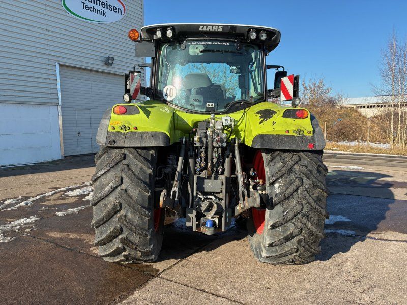 Claas Arion 650