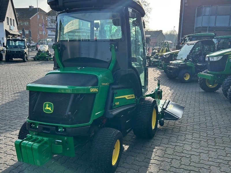 John Deere 1585