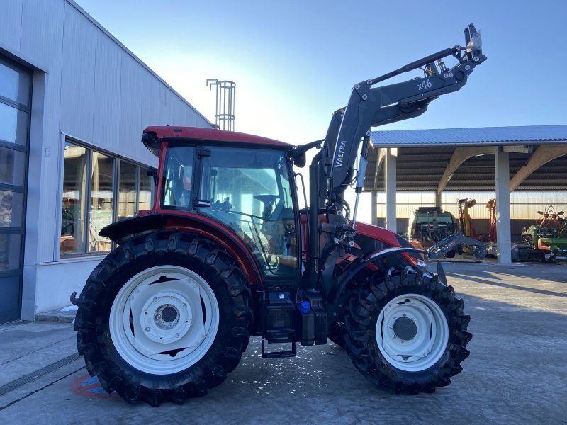 Valtra A 105