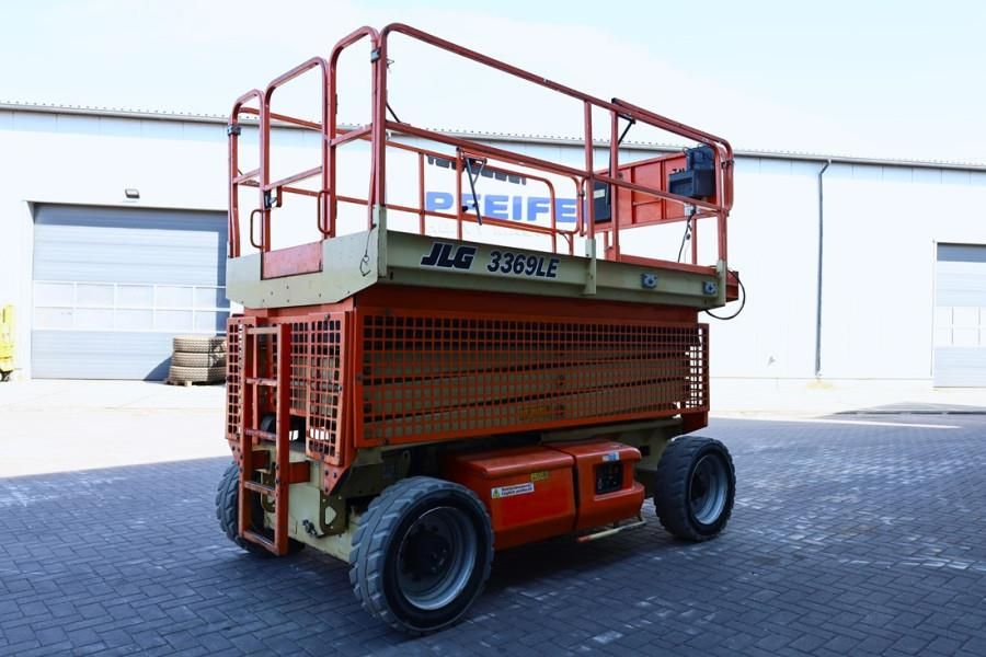 JLG 3369LE Electric, 12m Working Height, 450kg Capacit