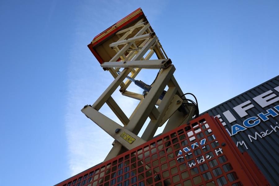 JLG 3369LE Electric, 12m Working Height, 450kg Capacit