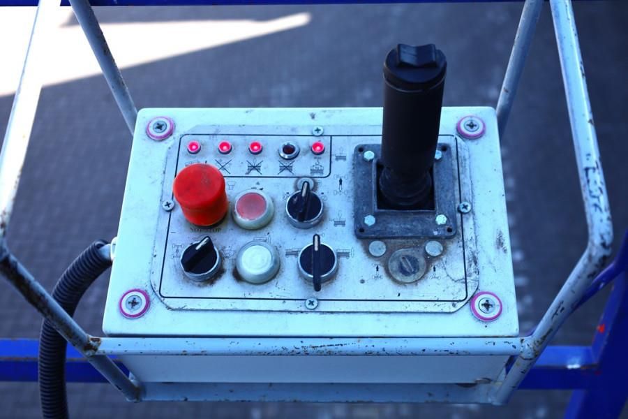 Liftlux SL210-25D4WDS/P Diesel, Hydraulic Deck Extension,