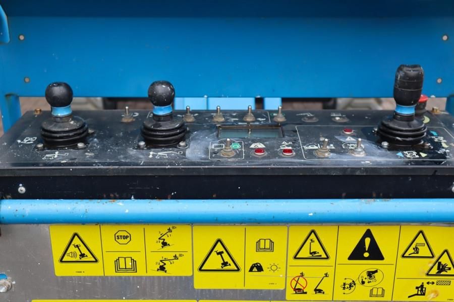 Genie Z60/37FE Valid Inspection, *Guarantee! Hybrid, 4x4