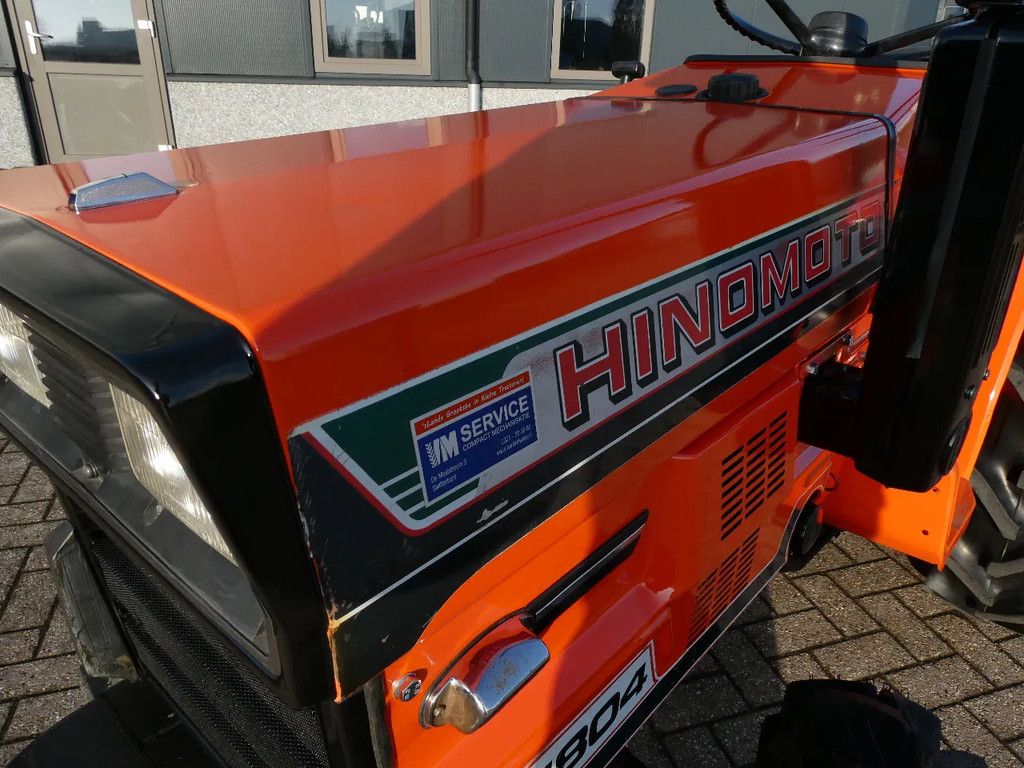 Hinomoto E1804 4wd / 1300 Draaiuren / Miditrekker