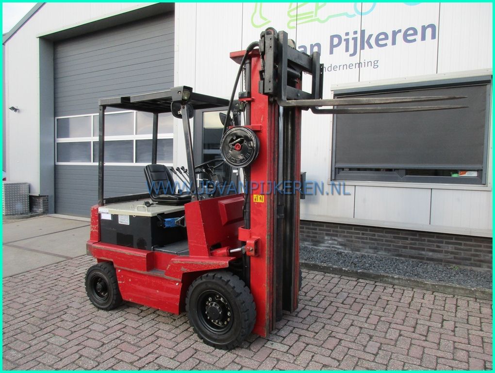 NYK FB25PN 2.5t elektro triplex5.6m+sideshift+accu72%